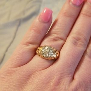 Women's 10k gold ring